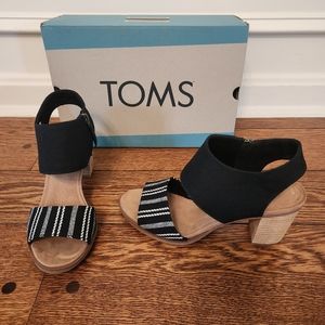 Tom's Majorca Cut Out Heels, black textile   size 9.5